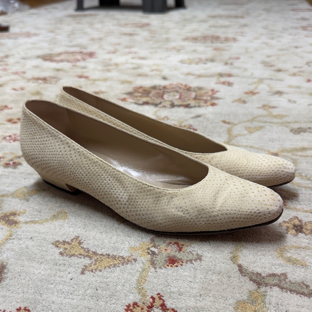 Salvatore Ferragamo Glass style shoe - Picture 2 of 10